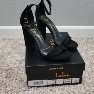 Lulu's womens heel